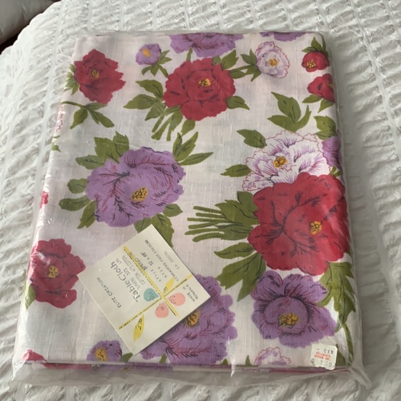 Vintage 70” new sealed Elite Creation Table Cloth 52 x 68 - Picture 4 of 5